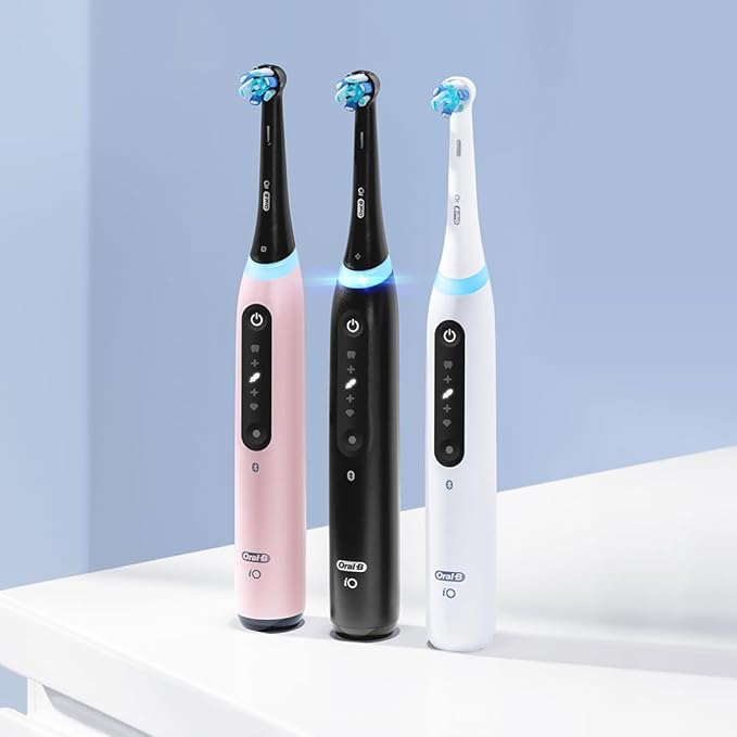 Oral-B iO Deep Clean + Whiten Rechargeable Electric Toothbrush with Visible Pressure Sensor, 2 Minute Timer, 5 Cleaning Settings, 1 iO5 Limited, 3 Toothbrush Heads, Travel Case & Refill Holder, White