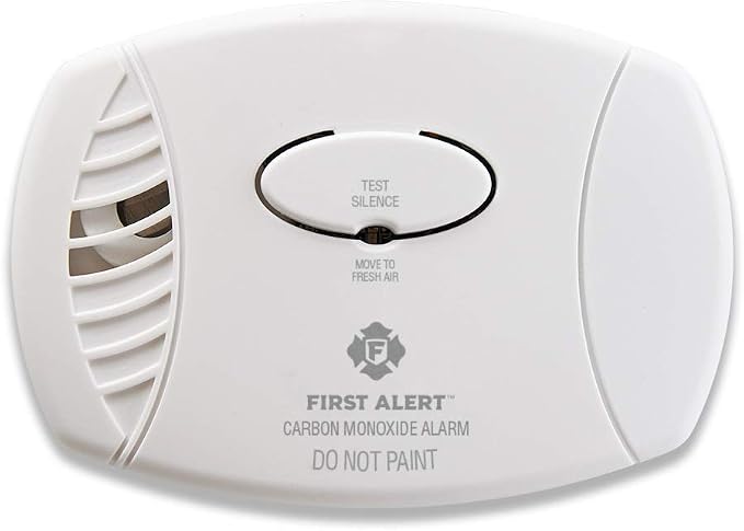 First Alert CO400 Carbon Monoxide Detector, Battery Operated Alarm by FirstAlert