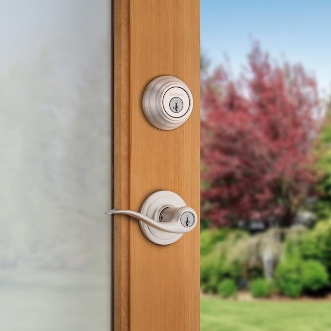 Kwikset 991 Tustin Entry Lever and Single Cylinder Deadbolt Combo Pack - Image 2