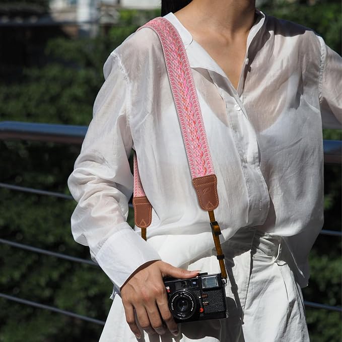 Padwa Lifestyle Speed Pink Camera Strap - Image 5