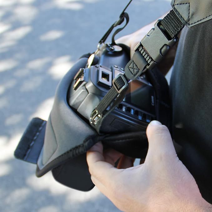 USA Gear Camera Sleeve for Compact SLRs - Image 7