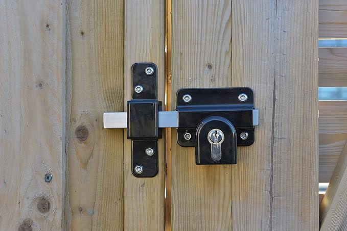 GateMate Long Throw Gate Lock, Euro Profile Keyed Both Sides Gate Lock for Sheds, Gates & Garage Doors, 316 Stainless Steel, for Wooden Gates & Doors Up to 2” Thick (50mm), Black, 5 Keys